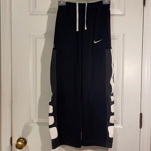 Nike therma-fit sweat pants